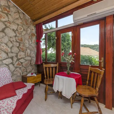 Marga Lägenhet Jelsa (Hvar)